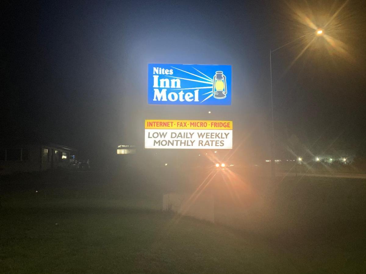 Nites Inn Motel Cornwall Exterior photo